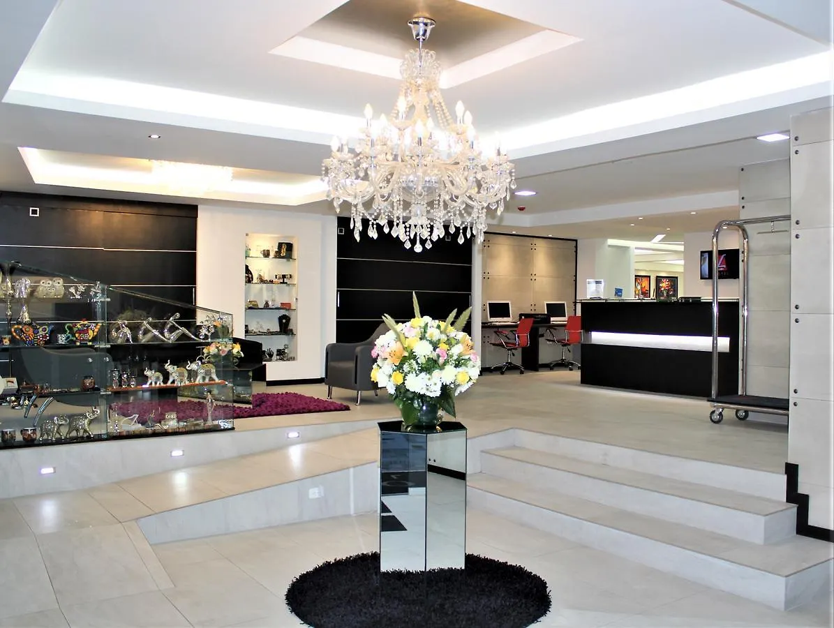 קיטו Hotel Lugano Suites