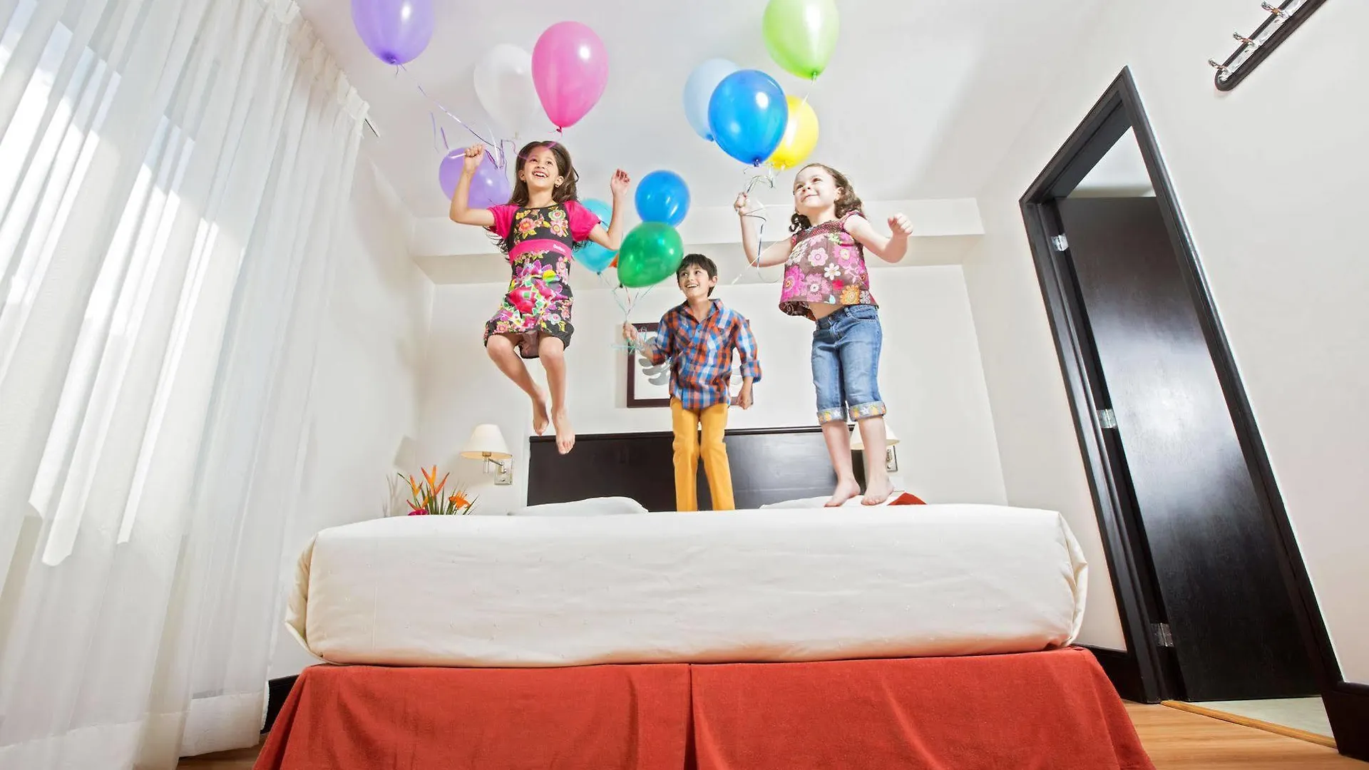 קיטו Hotel Lugano Suites