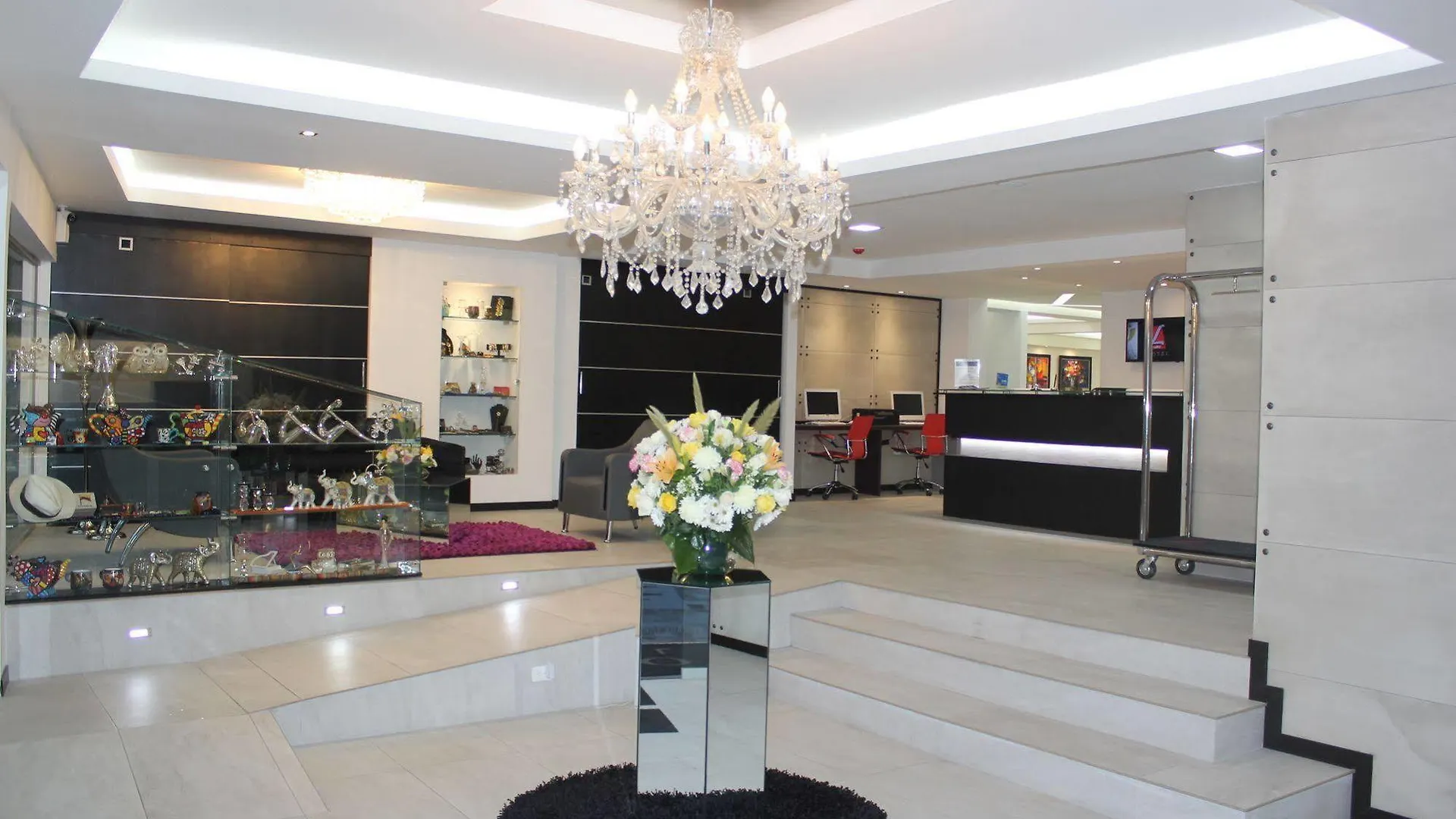 קיטו Hotel Lugano Suites