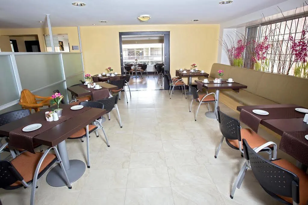 קיטו Hotel Lugano Suites