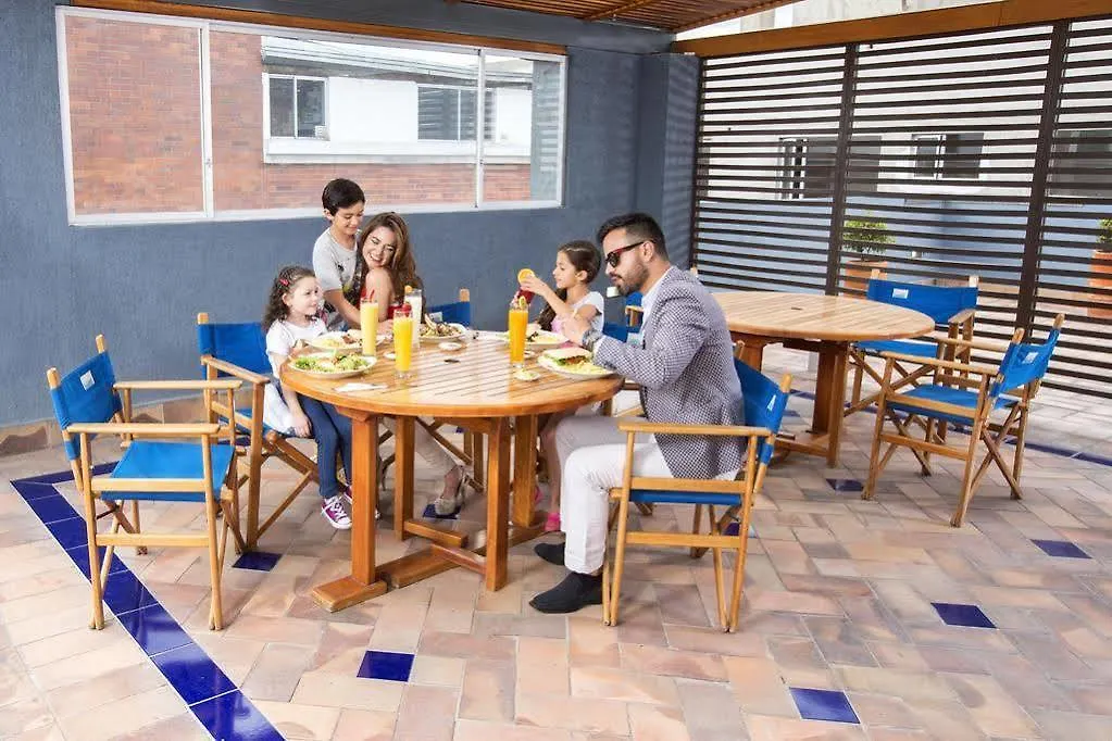 קיטו Hotel Lugano Suites