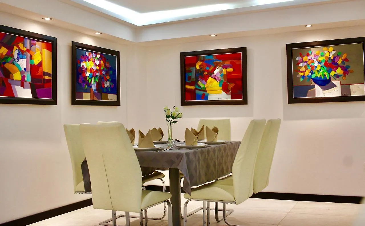 Hotel Lugano Suites Quito