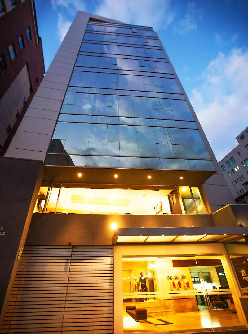 Hotel Lugano Suites Quito